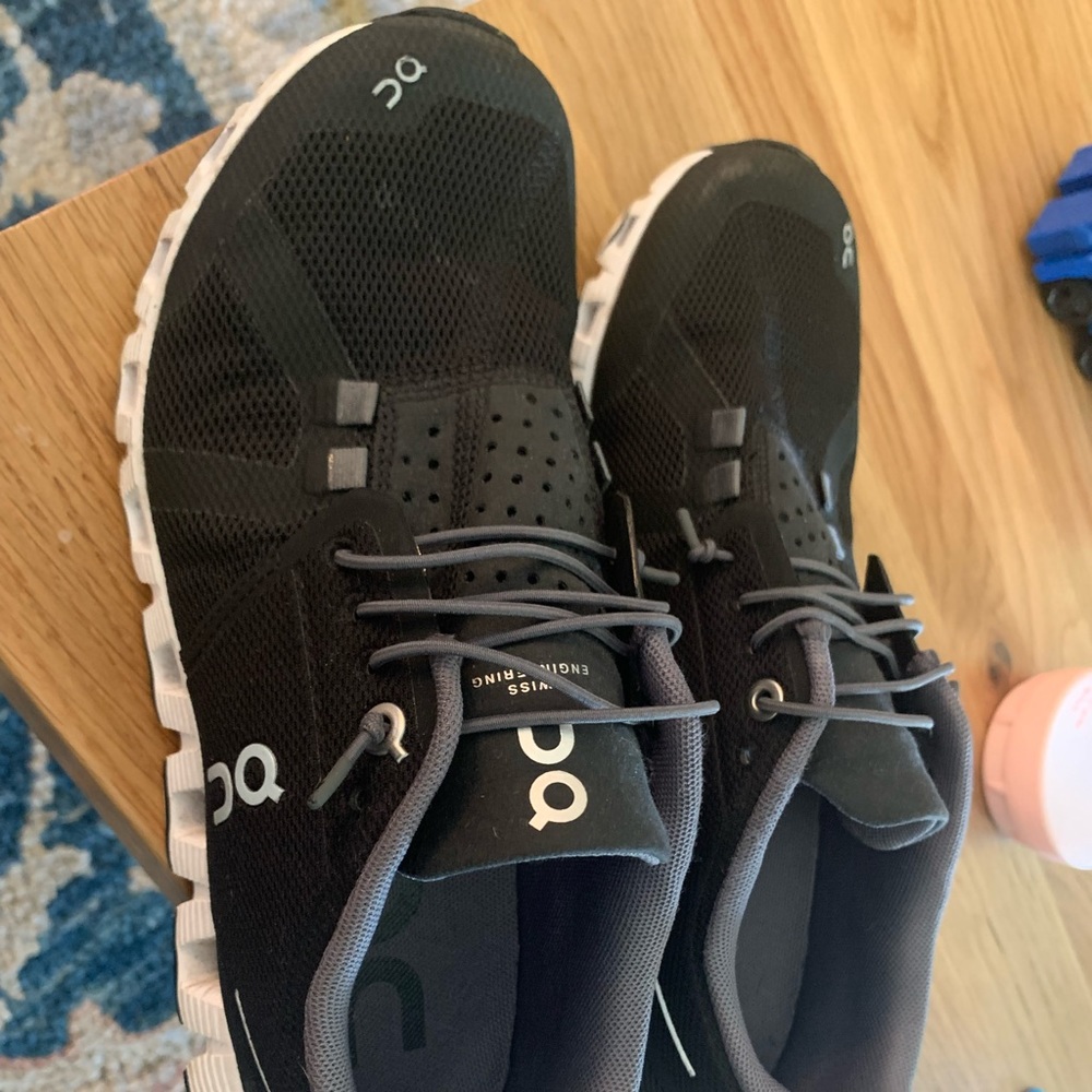OC running shoes